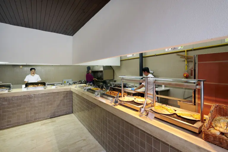 Restoran &amp; Bar