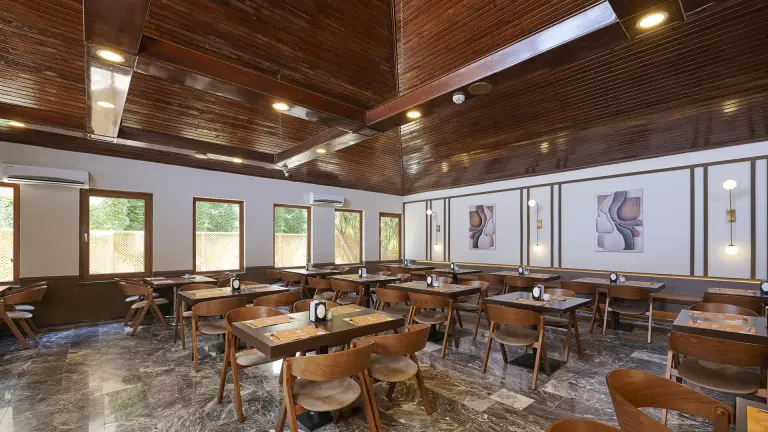 Restoran &amp; Bar